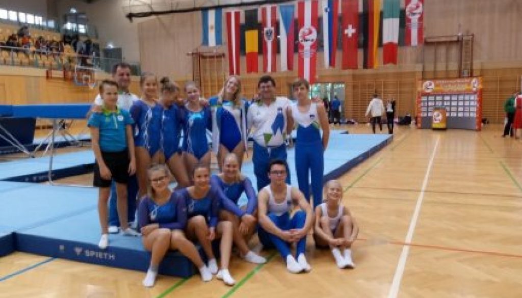 FIG mednarodna tekma v skokih na veliki prožni ponjavi v Salzburgu 2017